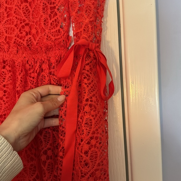 Alice Macall lace Mini Dress - Picture 2 of 3